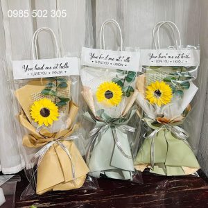 Túi xách nilon quai giấy xoắn màu trắng