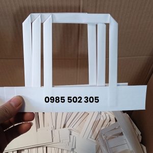 Quai túi giấy kraft dẹt trắng 15cm