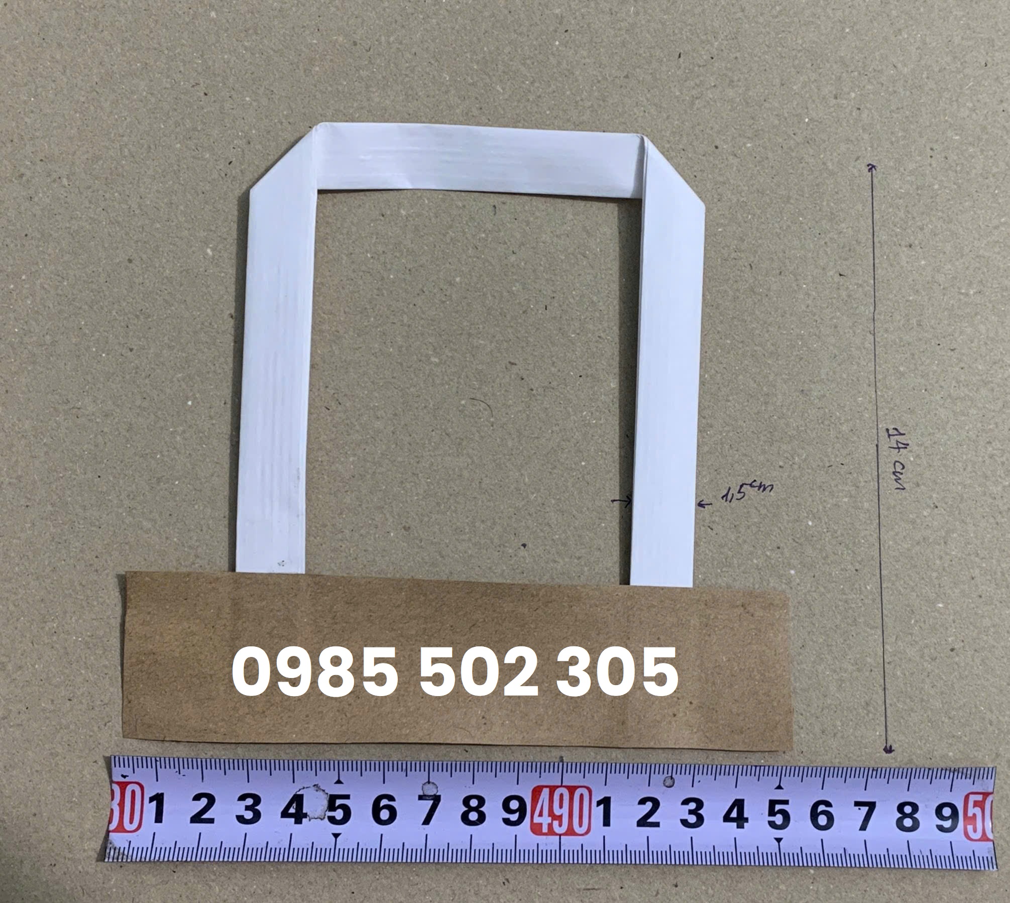 Quai túi giấy kraft dẹt trắng, nẹp nâu